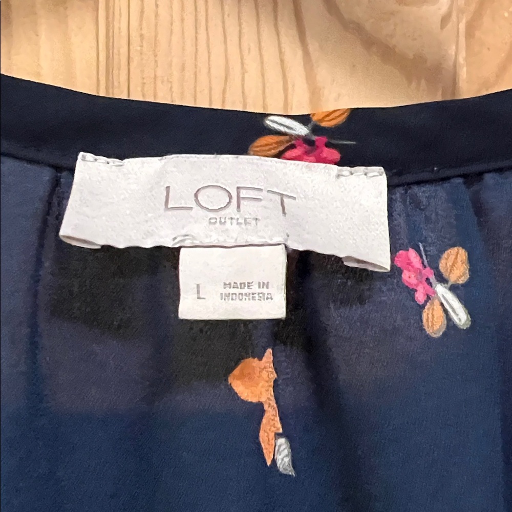 LOFT Sheer Navy Blouse with Orange and Pink Patterns Capped Sleeves Sz L - Picture 4 of 6